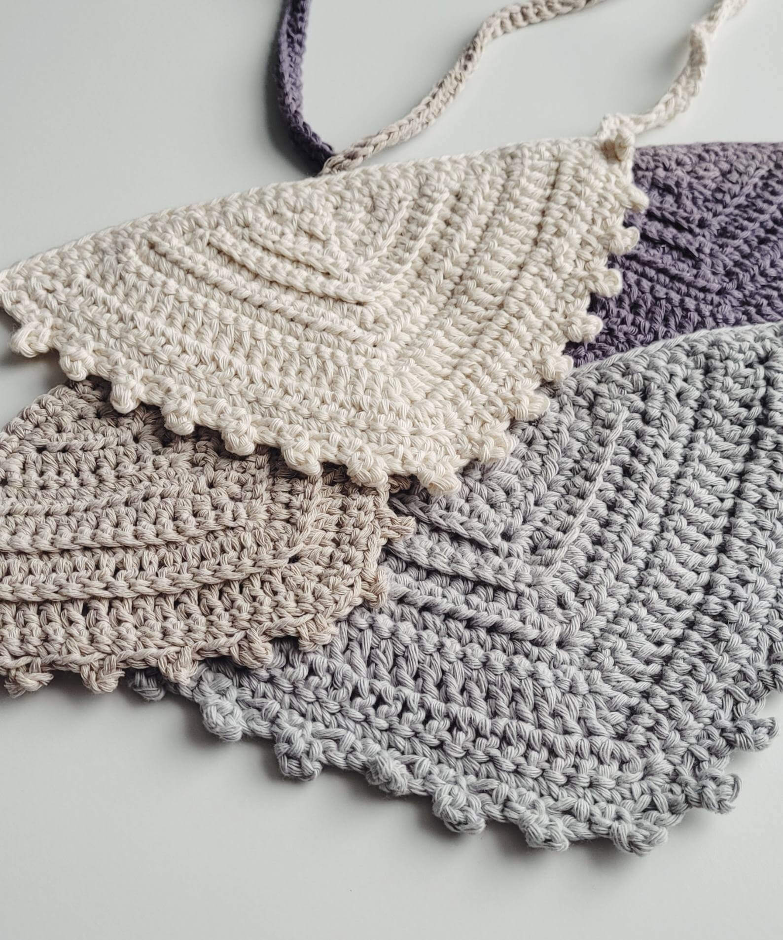 27 Free Crochet Baby Bib Patterns